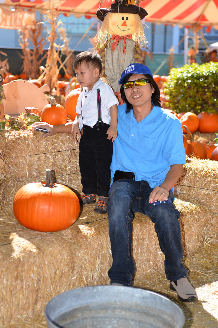 William Quy Bui - Almost 3 years old
Pumpkin Patch
@Westminster Mall
Keywords: Pumpkin;patch;westminster mall;william;fall;thanksgiving