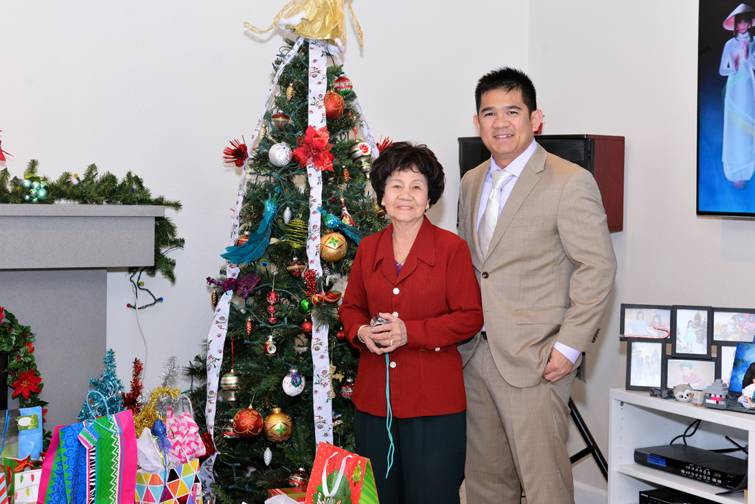 Xmas 2016
Grandma Tuyet & son in law Bruce Thanh Nguyen
