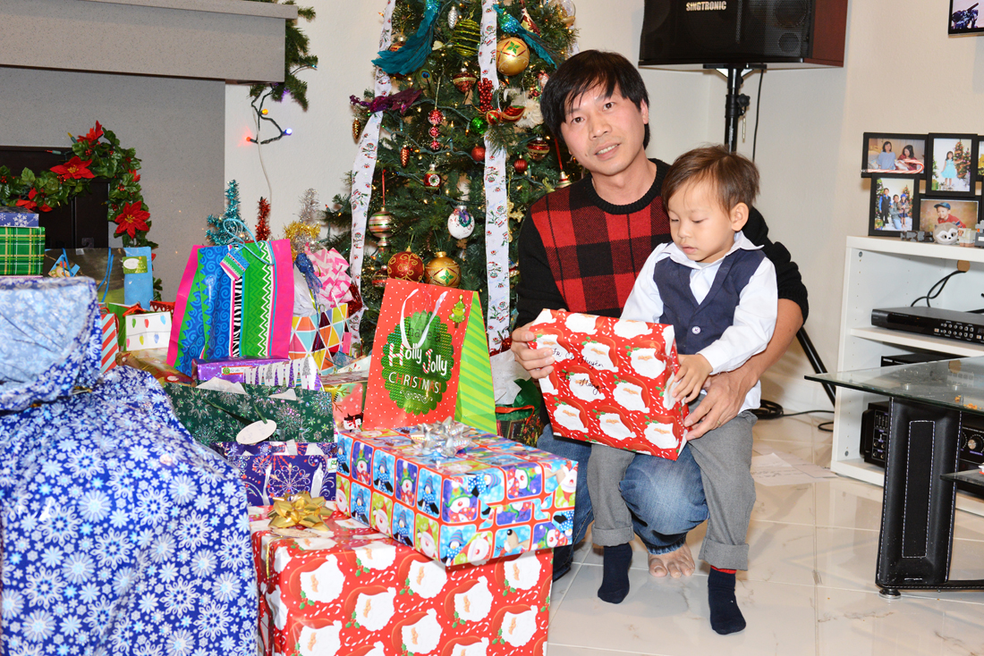 Xmas 2016
William Quy Bui (3 yrs old) with Dad
