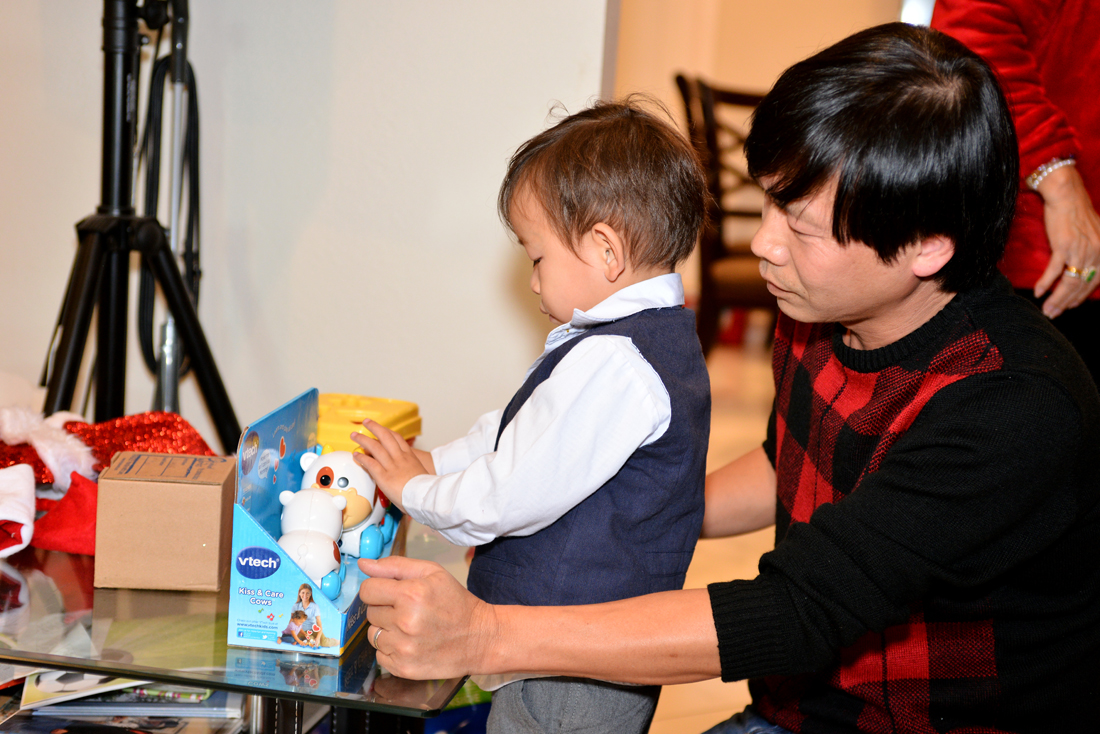 Xmas 2016
William Quy Bui (3 yrs old) with Dad
