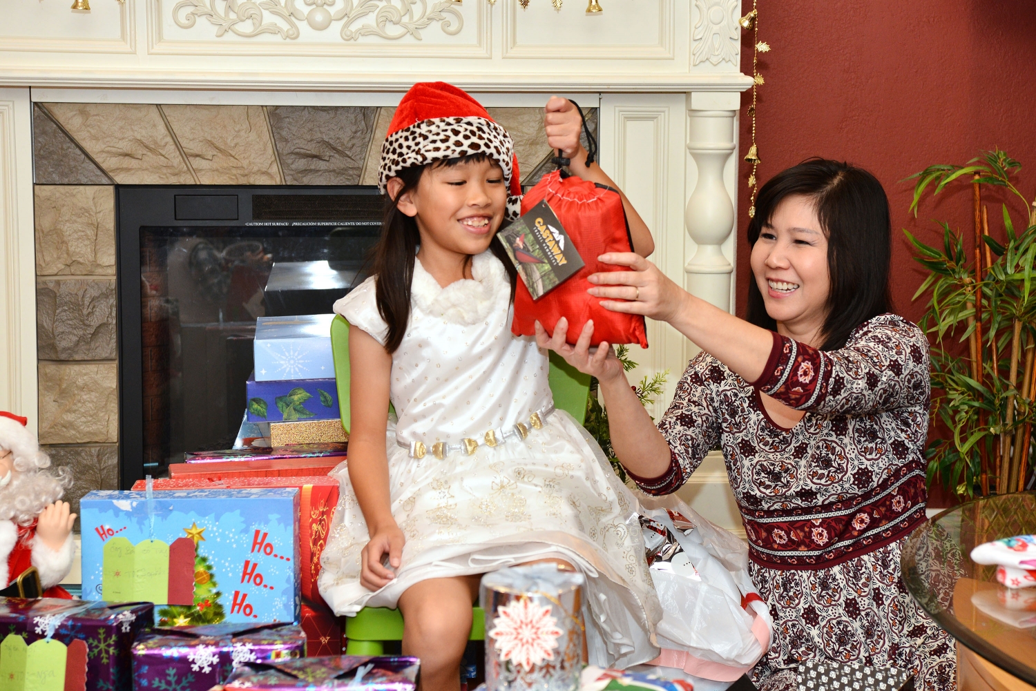 Victoria and aunt Hương
