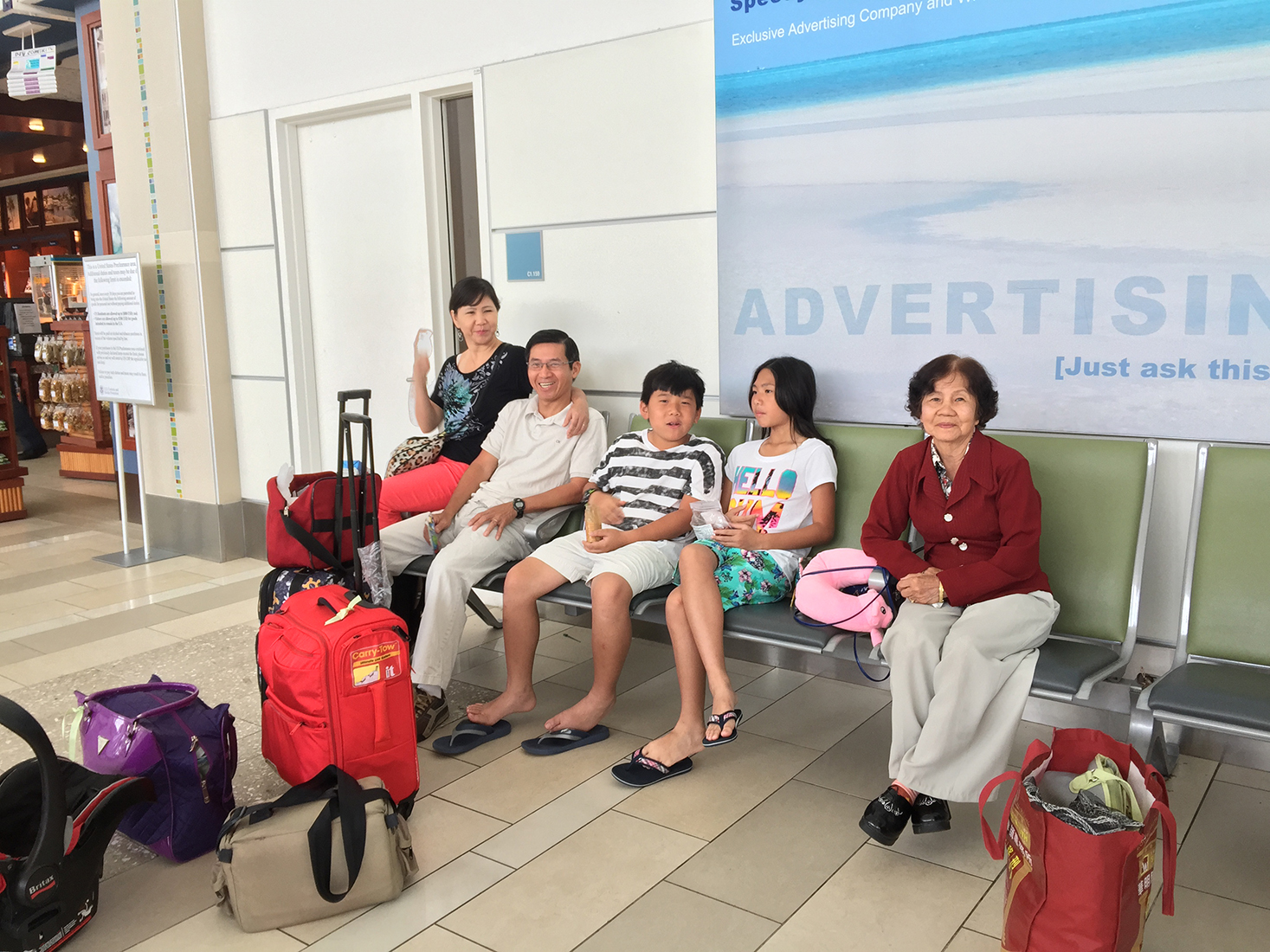 Nassau International Airport (Lynden Pindling International Airport)
