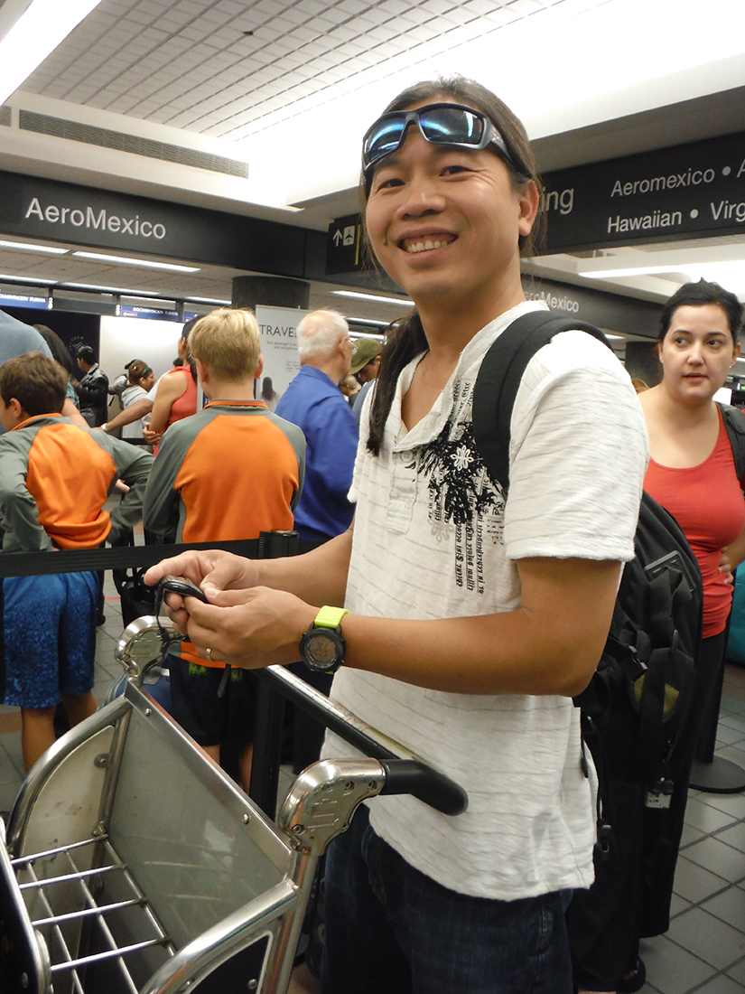 Waiting at AeroMexico airline counter to check in.
