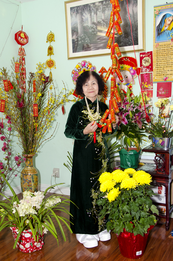 Mom Tuyết
