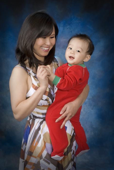 Bryan Thanh Bình & Mom Eliza Huyền Nguyễn
