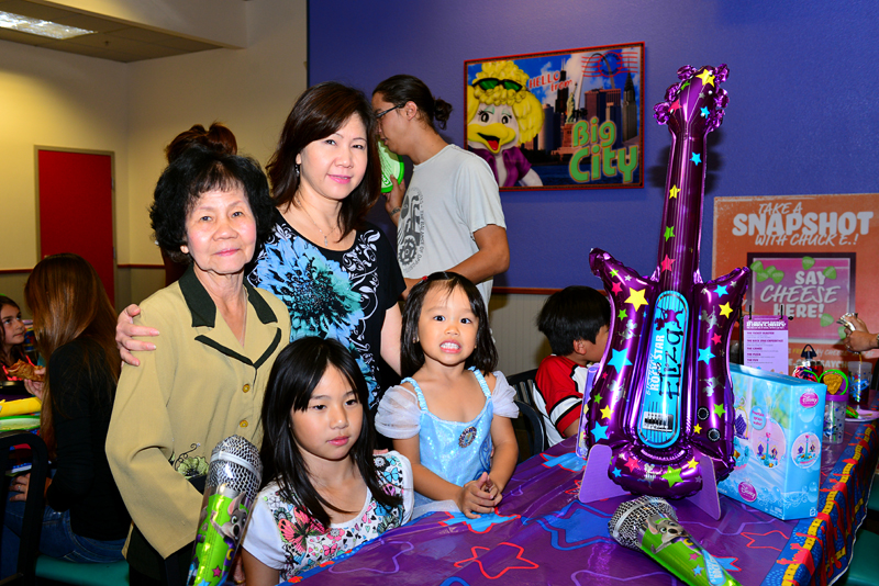 Vy with Grandma, aunt Julie, and cousin Tracy
